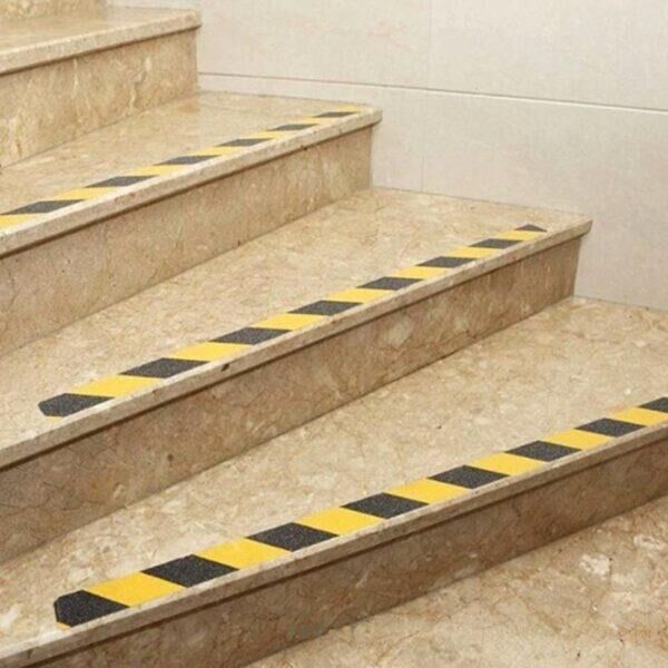 Kupa Kaydırmaz Bant Sarı-Siyah Merdiven Zımparası - 25 mm X 15 mt